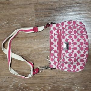 COACH Poppy Logo Print Small Crossbody Lightweight Metallic Everyday Luxury